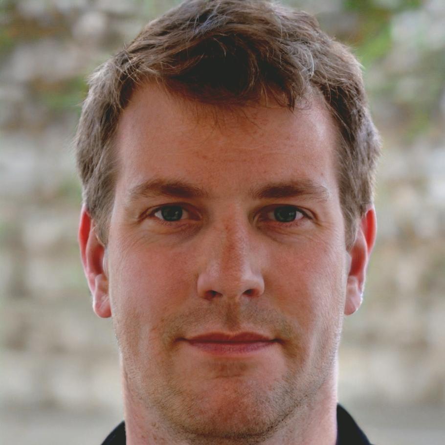 Henrik Blomqvist client relations